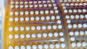 Mehr über den Artikel erfahren Blutgerinnsel: Wie gefährlich sind Antibabypillen?