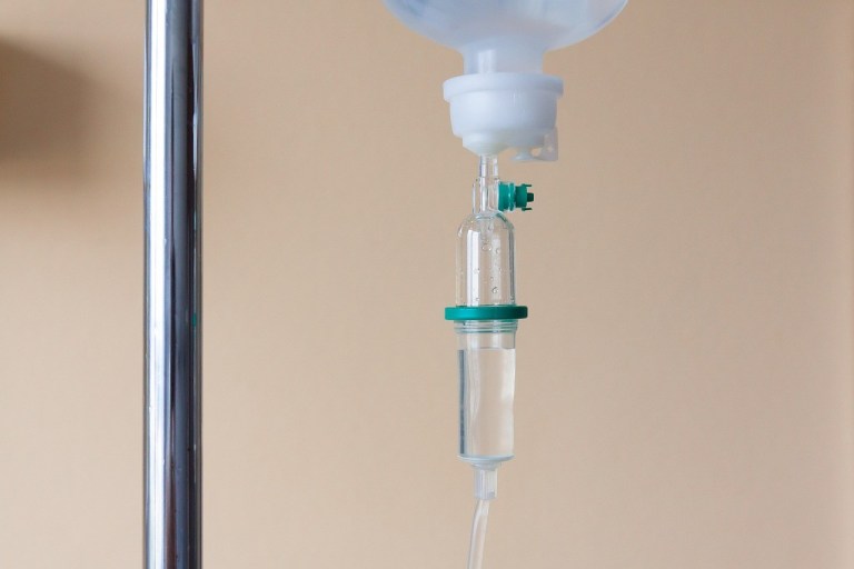 Big Business Chemotherapie? Millionen von Menschen wurden nach Falschdiagnose mit aggressiven Therapien behandelt